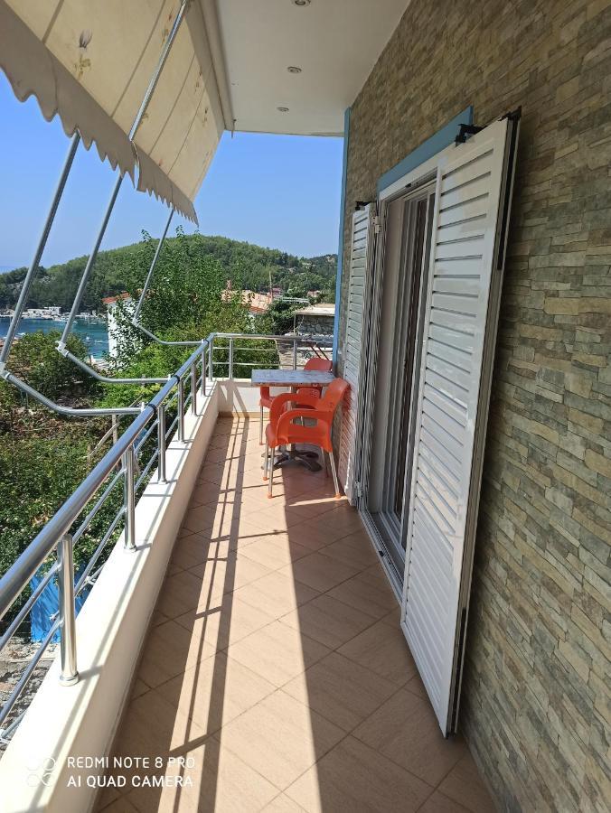 Bella Vista Hotel Himare Exterior photo