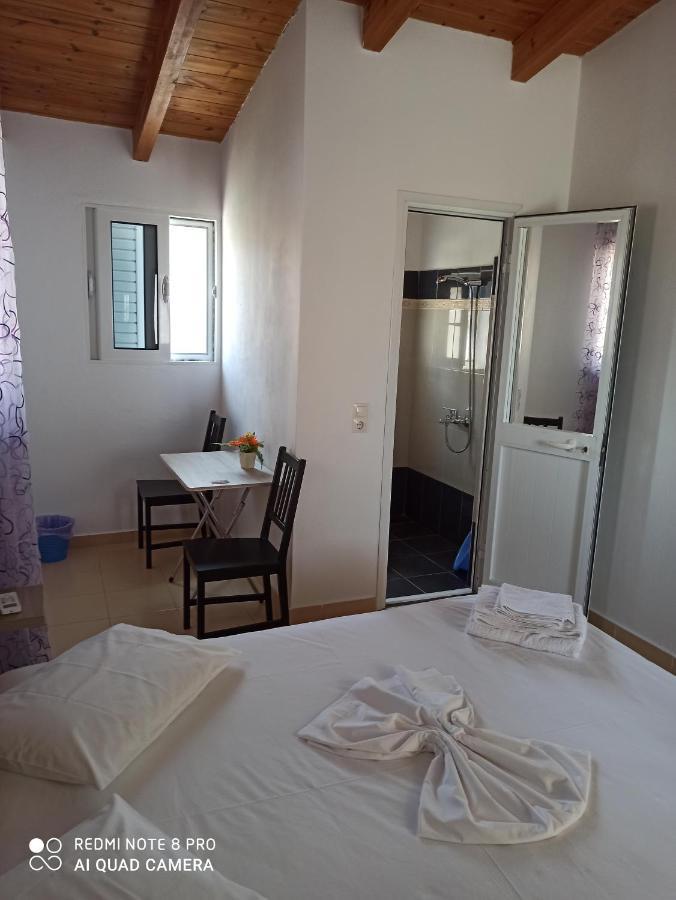 Bella Vista Hotel Himare Room photo