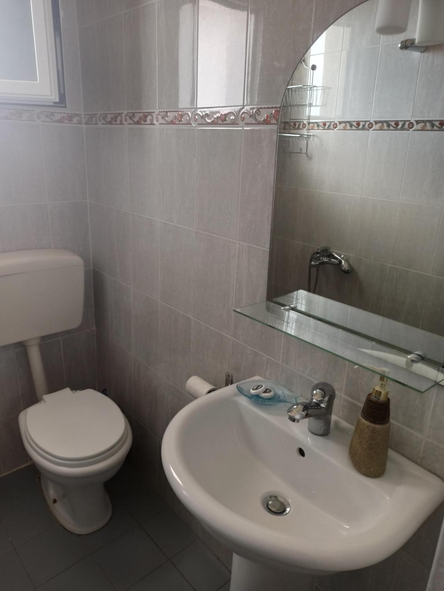 Bella Vista Hotel Himare Room photo