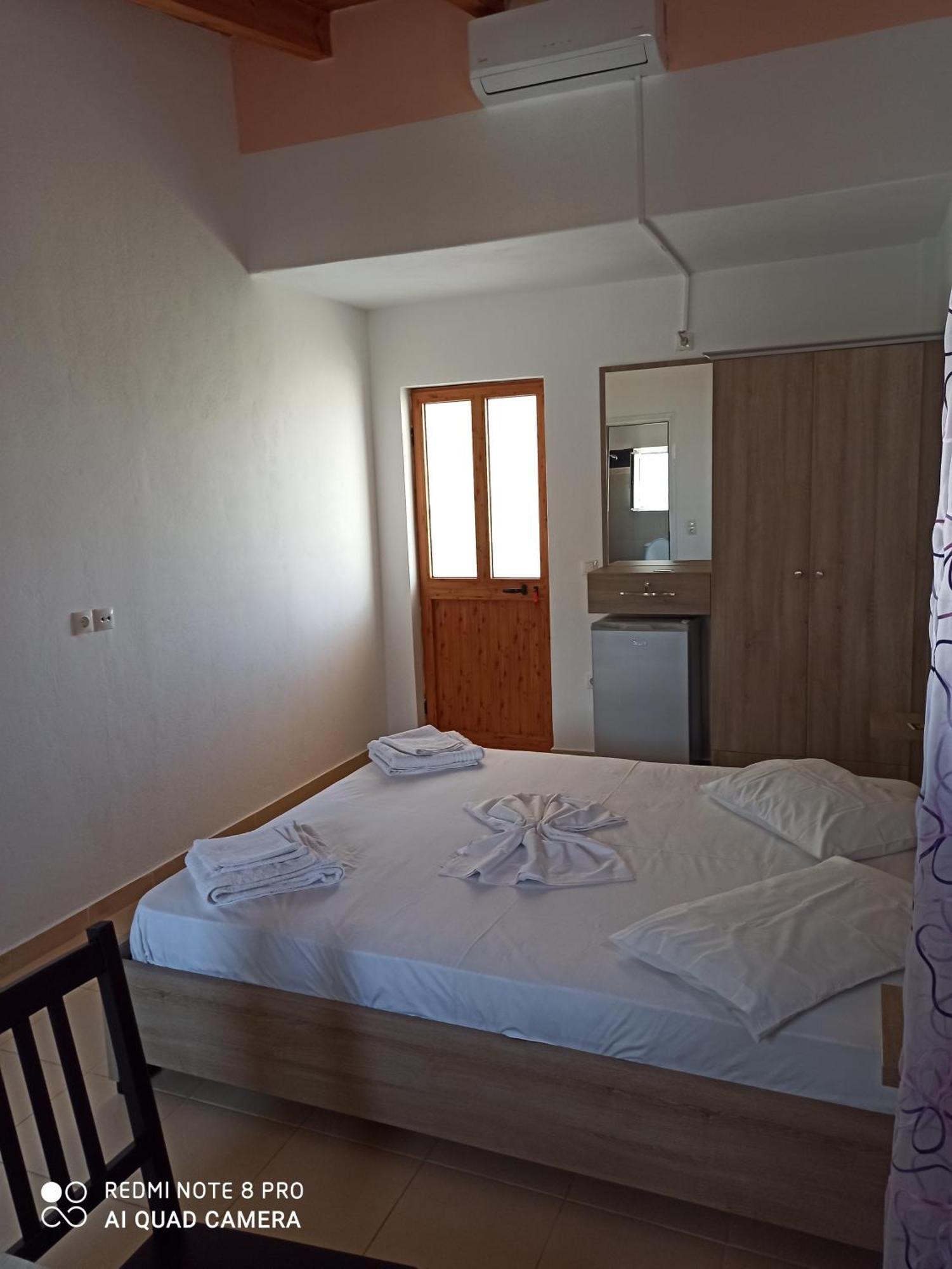 Bella Vista Hotel Himare Room photo